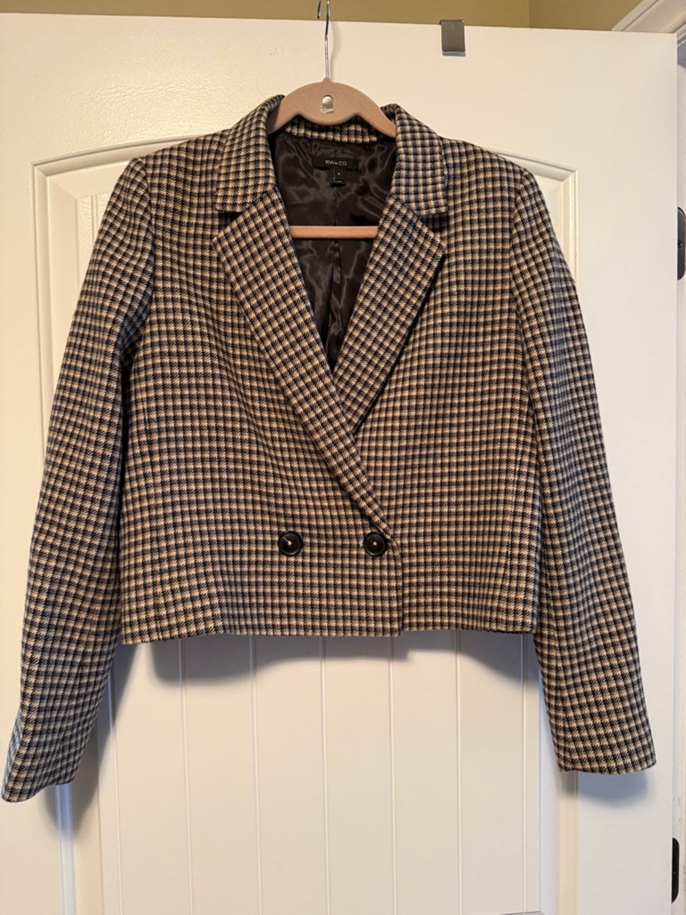 RW&CO. Cropped Houndstooth Double-Breasted Blazer - Black & Cream